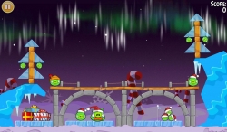 Angry Birds Seasons - Piggywood Studios